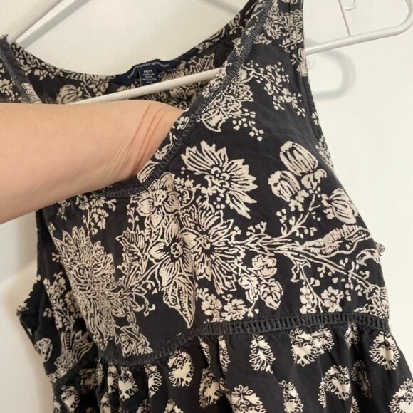 AMERICAN EAGLE Dark Gray Off White Floral Mixed Print Tiered Boho Tank Blouse M - Picture 6 of 11